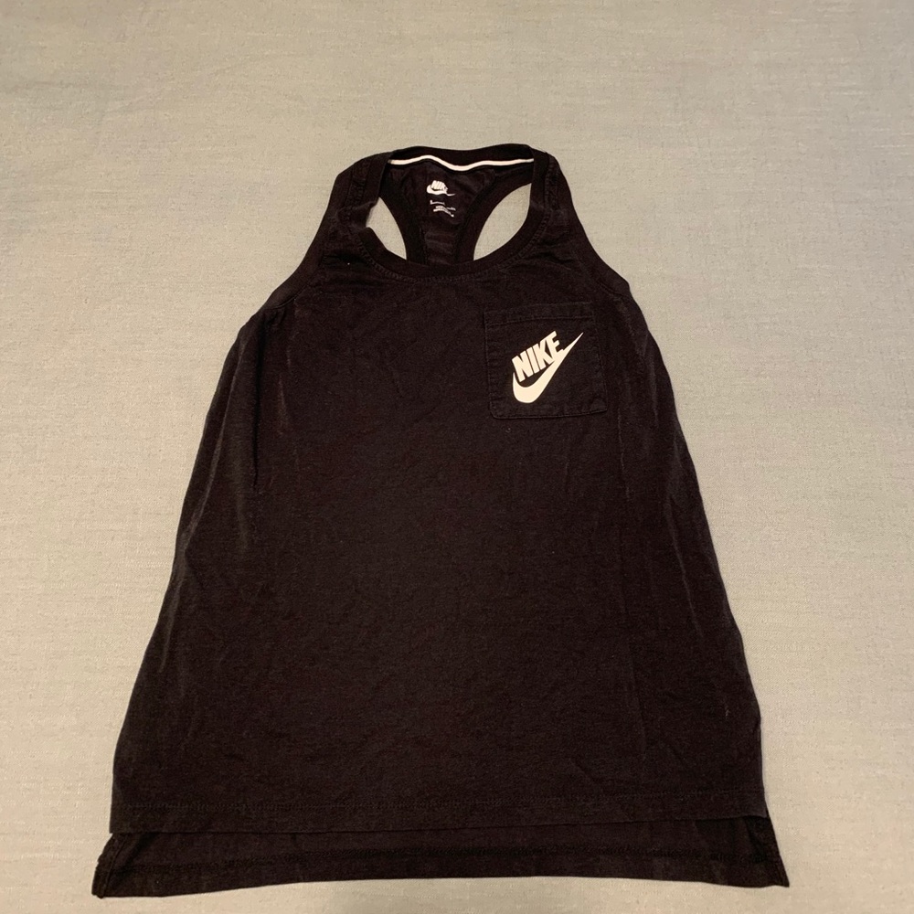 black nike tank